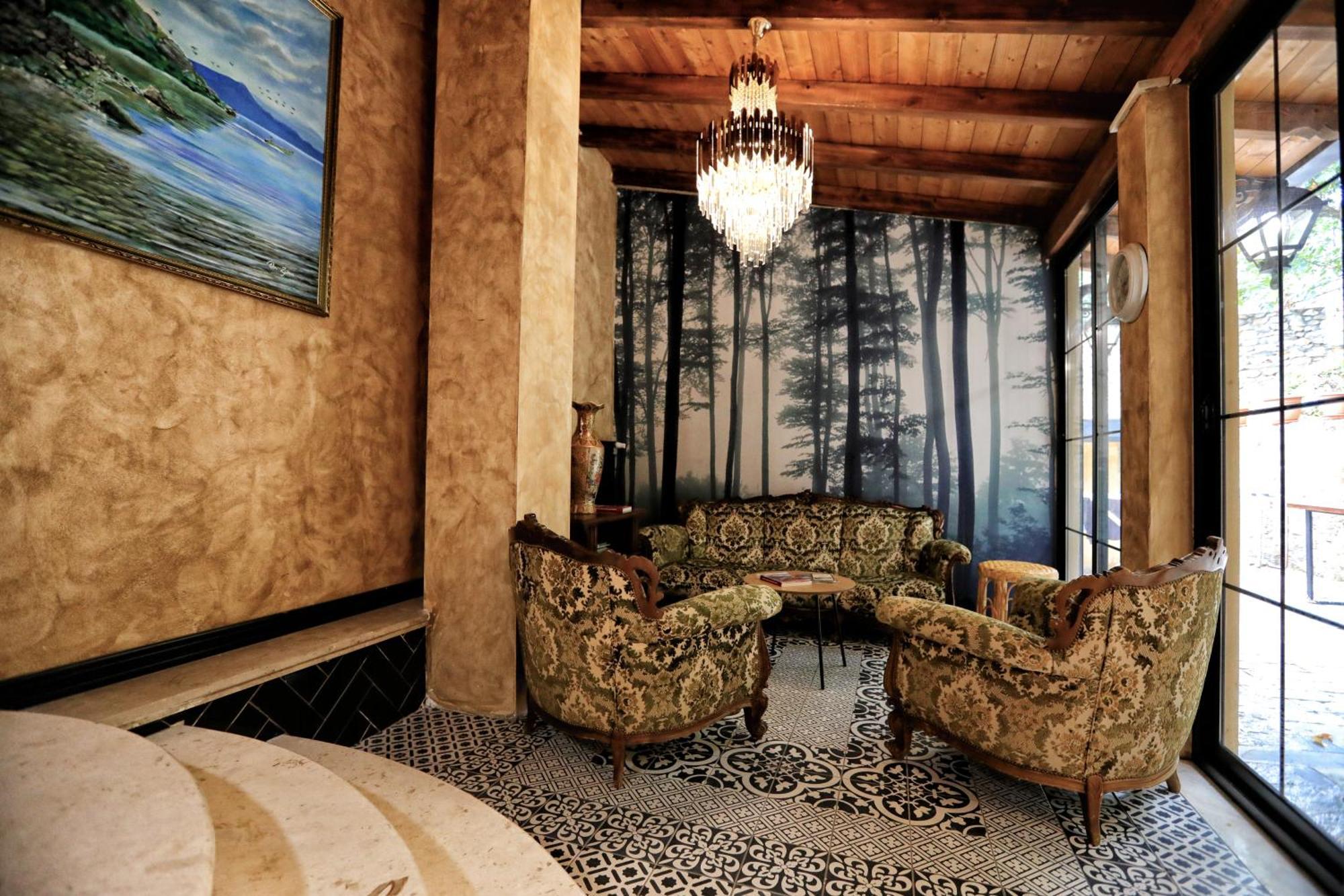 Hotel Labiatan Zogaj  Bagian luar foto