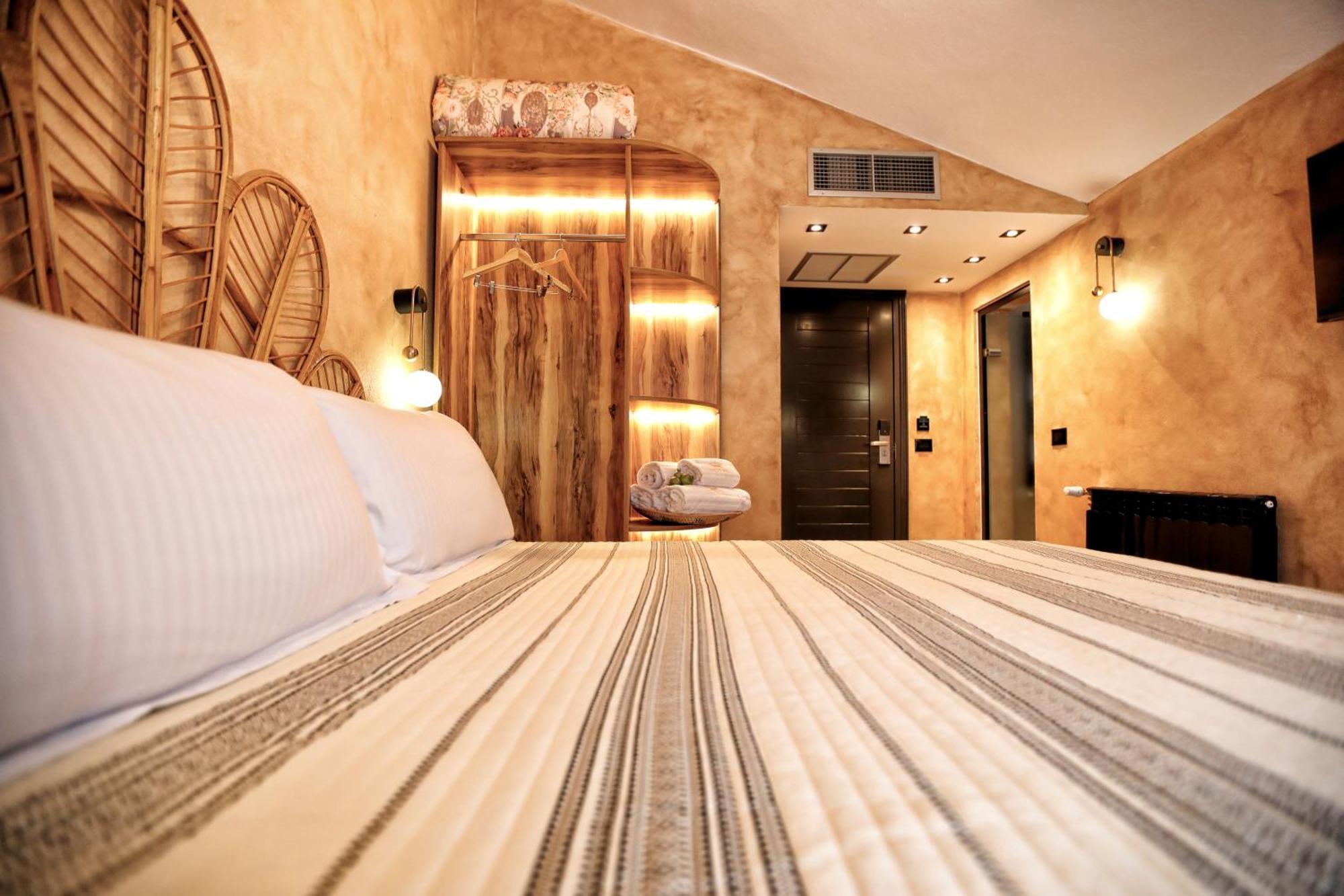 Hotel Labiatan Zogaj  Bagian luar foto