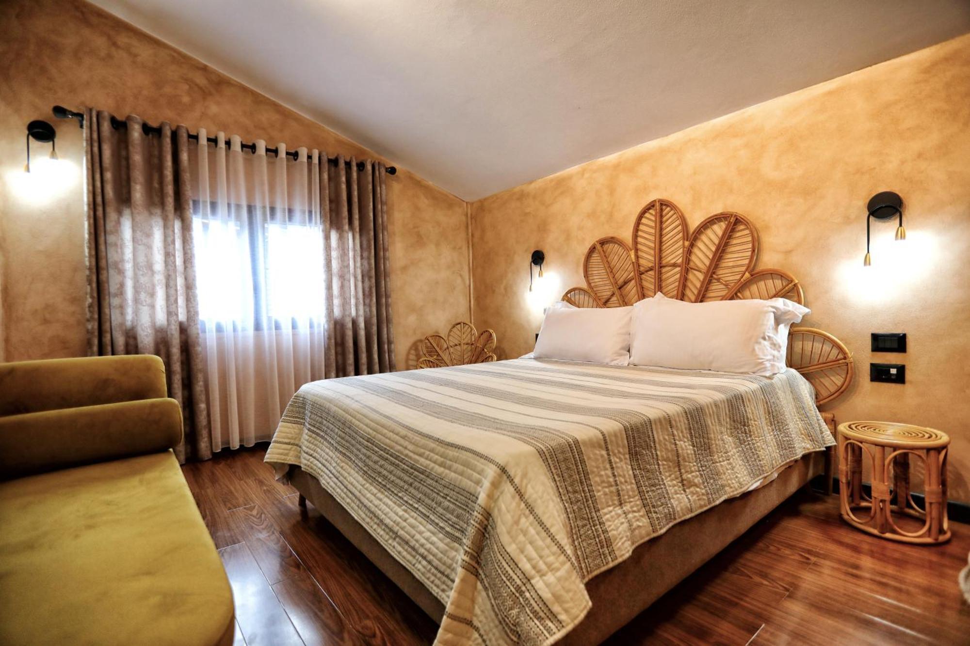 Hotel Labiatan Zogaj  Bagian luar foto