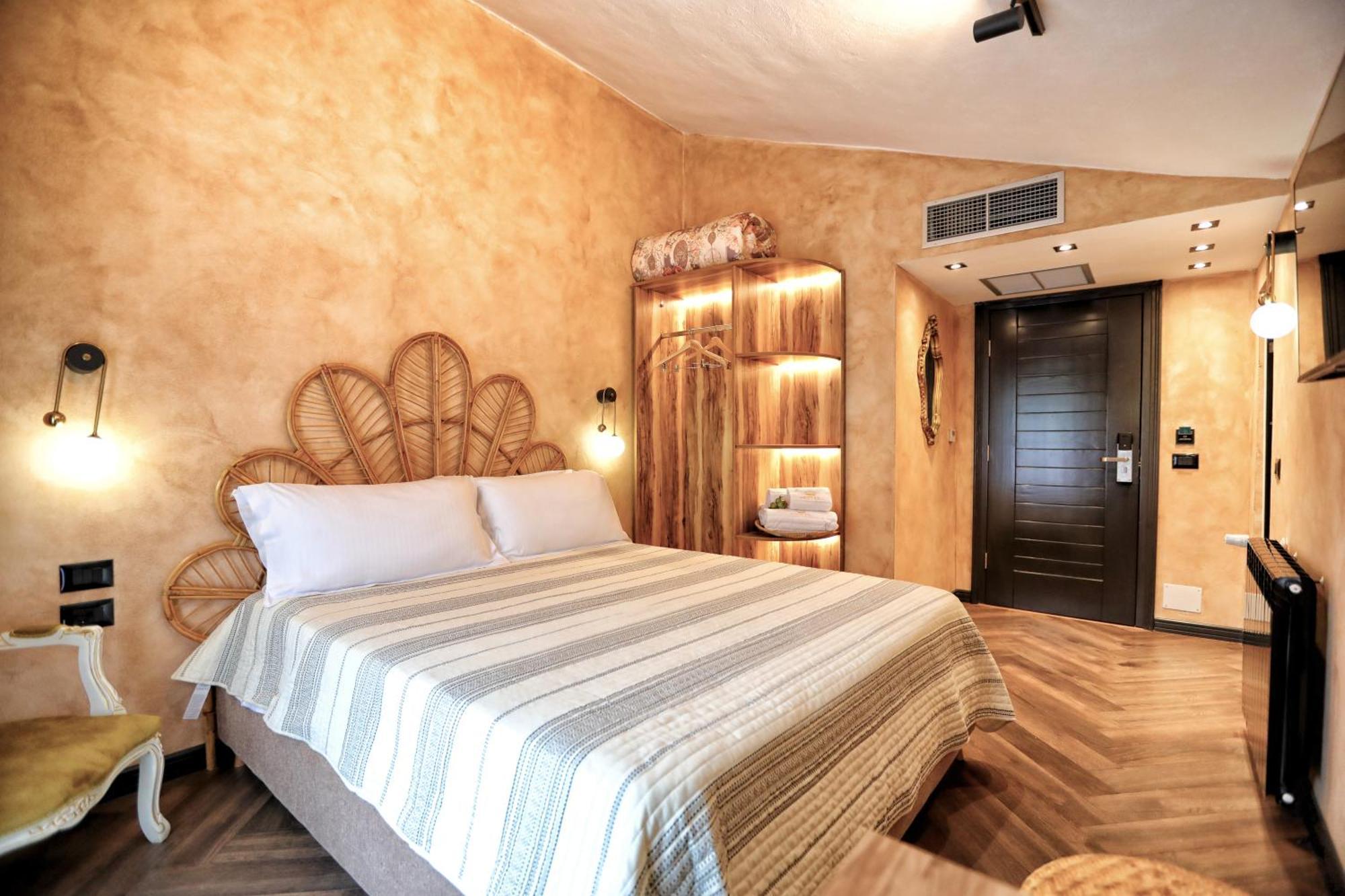 Hotel Labiatan Zogaj  Bagian luar foto