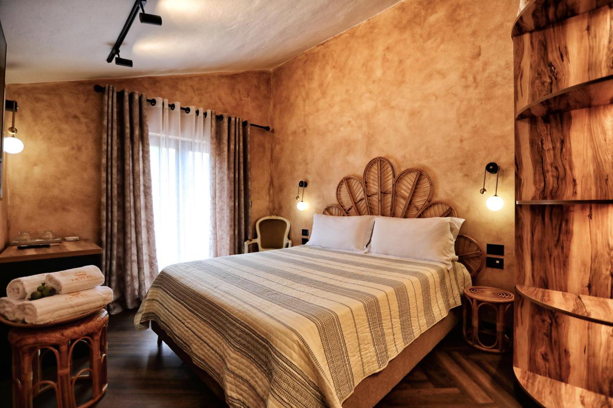 Hotel Labiatan Zogaj  Bagian luar foto