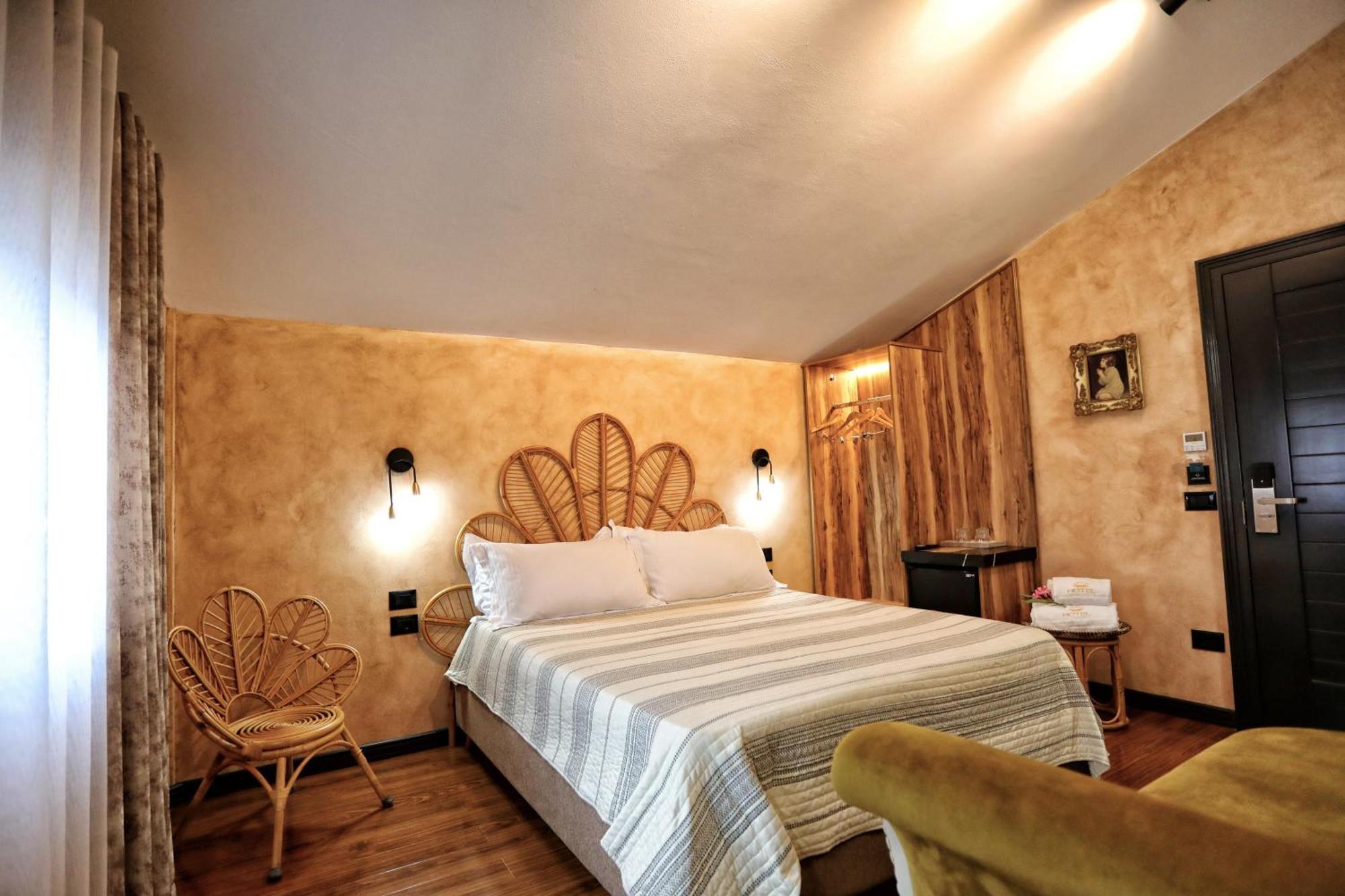 Hotel Labiatan Zogaj  Bagian luar foto