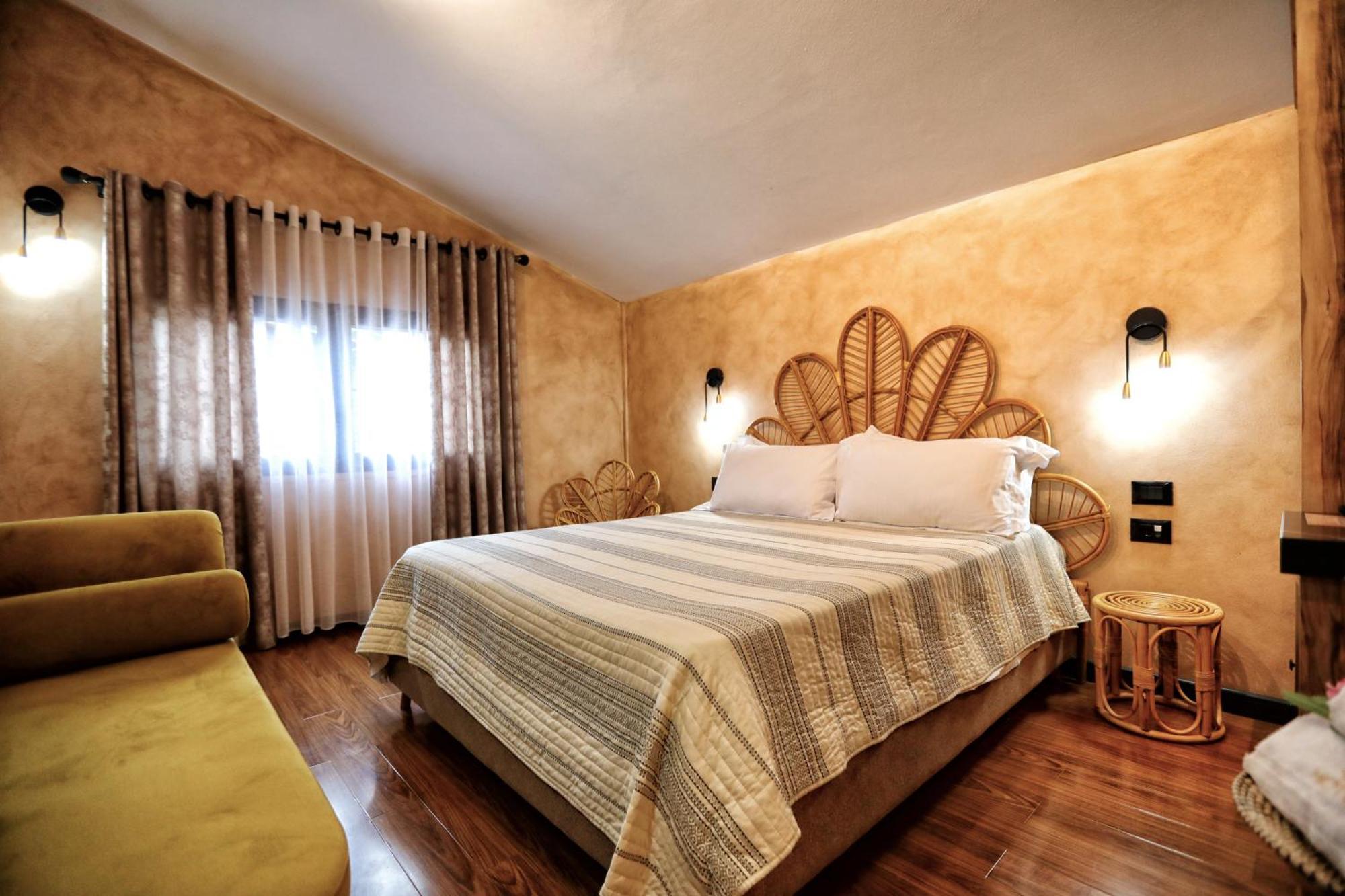 Hotel Labiatan Zogaj  Bagian luar foto